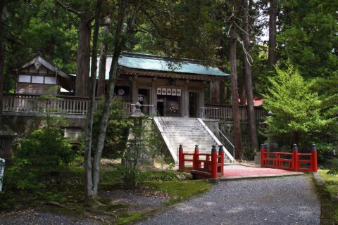 ​度津神社 山門