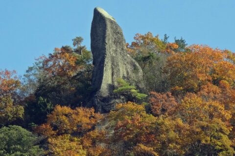 深耶馬渓の烏帽子岩