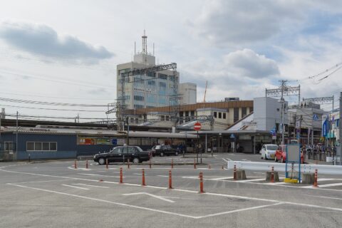 近鉄大和西大寺駅北口