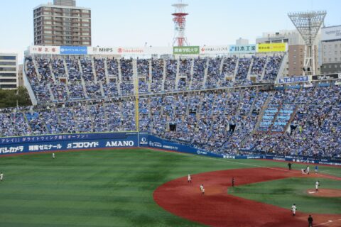同日に開催された北海道日本ハムファイターズとのオープン戦の試合中に撮影