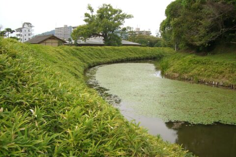 湯築城跡の内堀 JAPAN