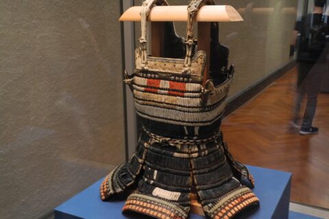 A haramaki armour which Nawa Nagatoshi donated to the Hinomisaki Shrine, Izumo, Shimane. Displayed at Tokyo National Museum. An Important cultural property of Japan.