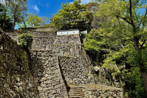 備中松山城の石垣