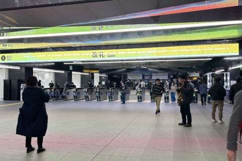 大阪メトロ夢洲駅