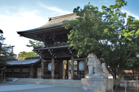 ​寒川神社 神門
