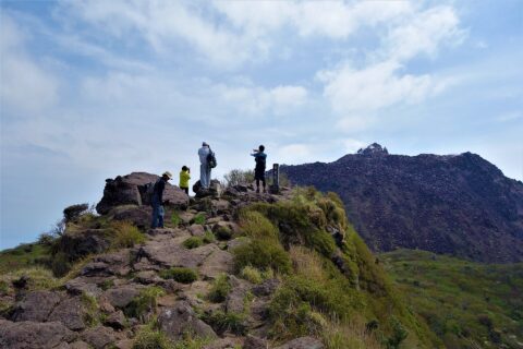 普賢岳から見た平成新山