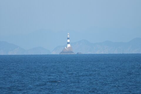 水の子島灯台