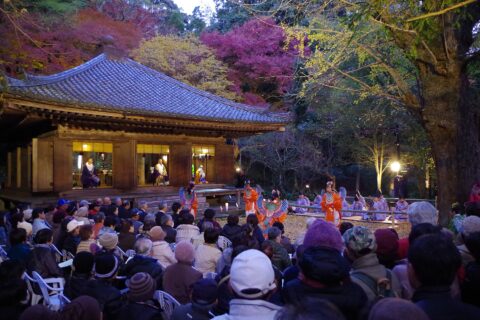 富貴寺大堂の壁画にも描かれた迦陵頻の舞楽