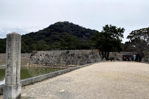 萩城址 指月山