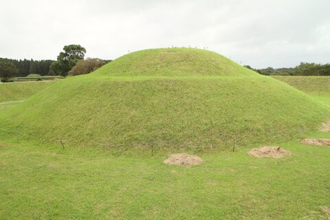 鬼の窟古墳（西都原90号墳）