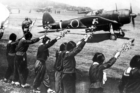 中島キ43一式戦闘機「隼」三型甲、第二十振武隊穴澤利夫少尉搭乗機、知覧飛行場、昭和二十年四月十二日
