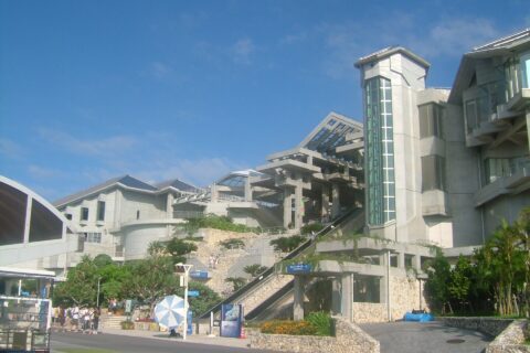 ​美ら海水族館（全景）