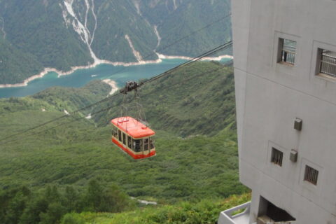 ​立山ロープウェイを大観峰駅より撮影