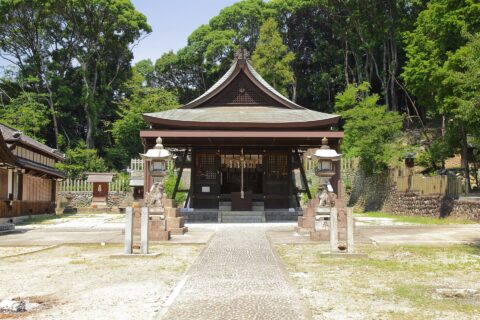 船津神社拝殿 (東海市名和町字船津、2015年 〔平成27年〕 8月)
