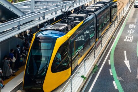 宇都宮ライトラインHU300形電車HU-302編成
