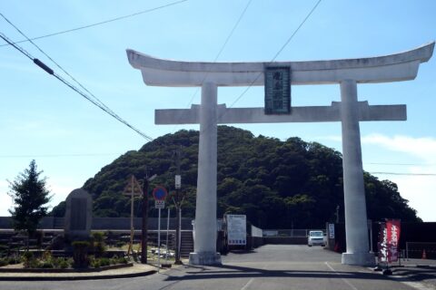 北条鹿島 大鳥居（北条港）。愛媛県松山市北条地区。