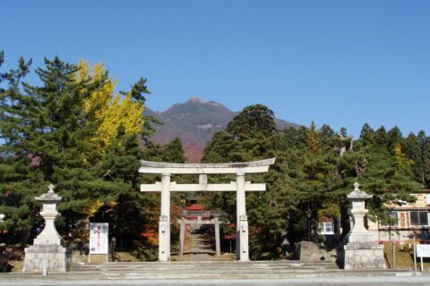岩木山_岩木山神社より