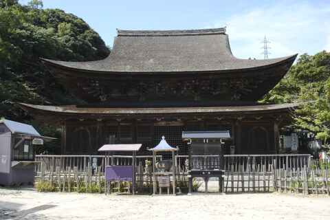​下関市功山寺の仏殿（2007年9月28日、Wiki708撮影）。Category:下関市の画像、