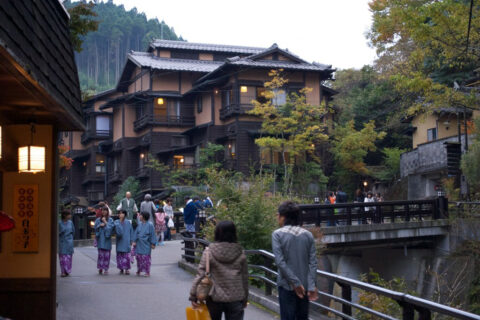 黒川温泉の温泉街。---->地図はこちら。