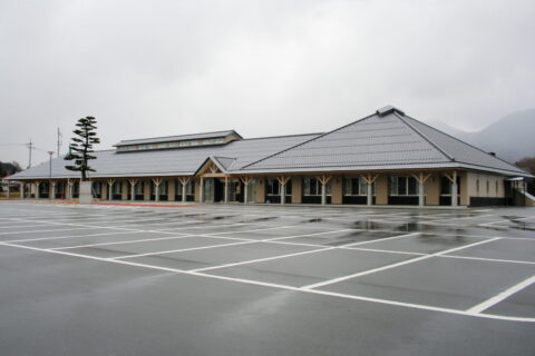 Maniwa city office Hiruzen regional promotion bureau (Since December 3, 2007)
