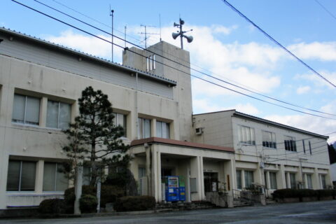 Maniwa city office Hiruzen regional promotion bureau Chūka branch Former Chūka village office (1975.12 - 2005.3.30)
