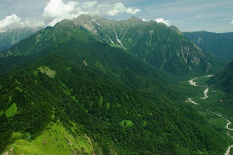 焼岳から望む穂高岳