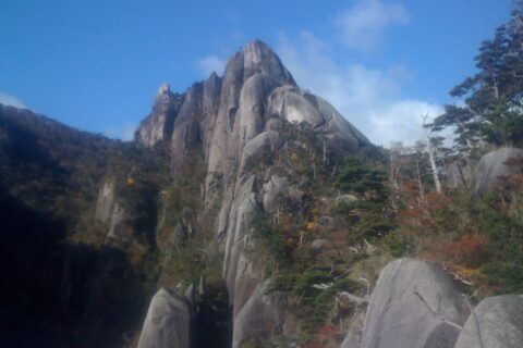 大崩山 大崩山 -袖ダキ展望所から下ワク塚の岩峰を望む-