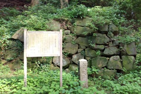 群馬県太田市の新田金山城に残存する石垣
