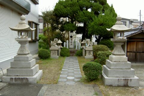 Sada shrine, Otabisho Youhaisho. 5-13, Deguchi, Hirakata-shi, Osaka Japan.