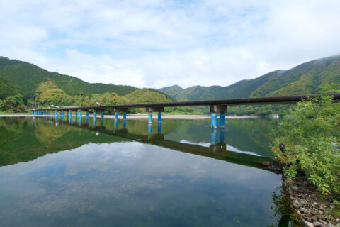 四万十川に架かる佐田沈下橋（高知県四万十市）