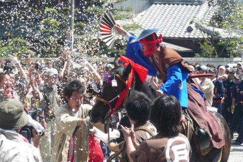 A picture of the Tado Festival in Kuwana, Mie Prefecture.