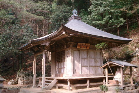 泰仙寺 本堂