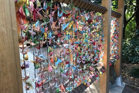所澤神明社の鳥船神社の折り鶴