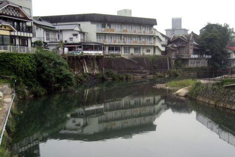 ​嬉野温泉。
