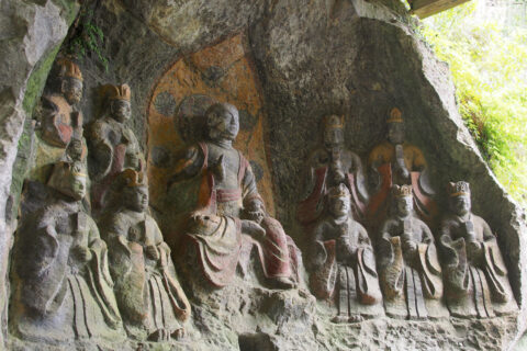 臼杵磨崖仏ホキ石仏第一群第四龕（大分県臼杵市）