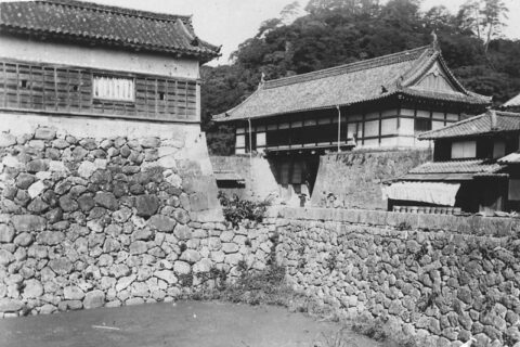 宇和島城追手門