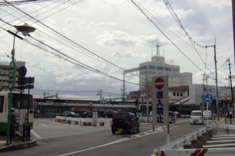 近鉄大和西大寺駅を撮影