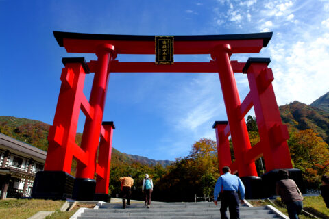 湯殿山神社 鳥居